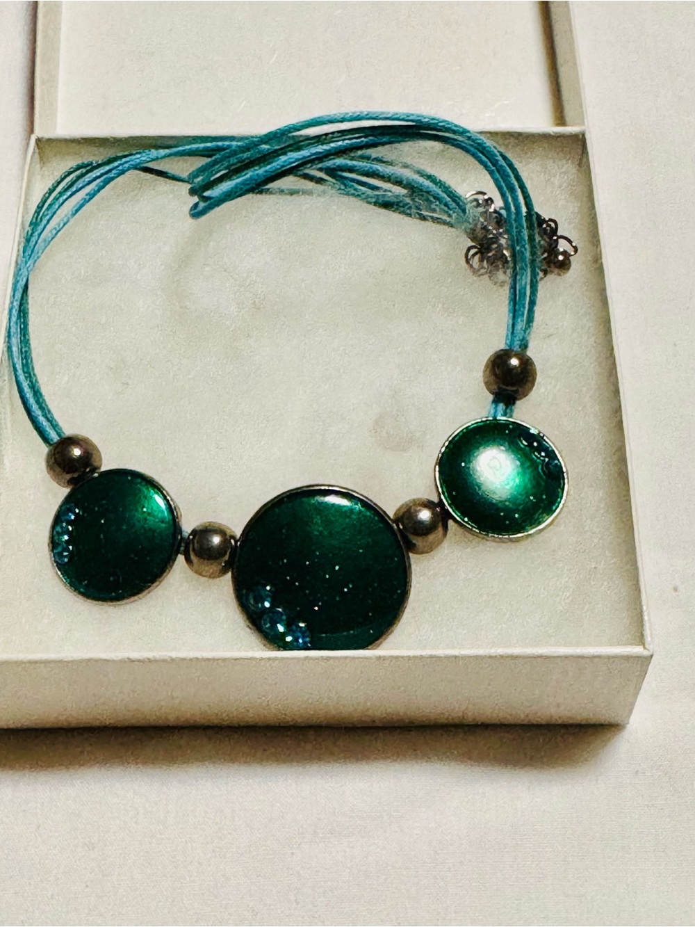 NIB Blue Green Glass Disc Necklace by